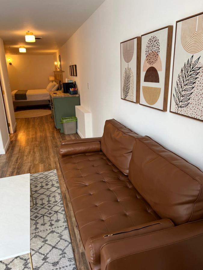 The Brooks Hotel Restaurant And Lounge والاس المظهر الخارجي الصورة