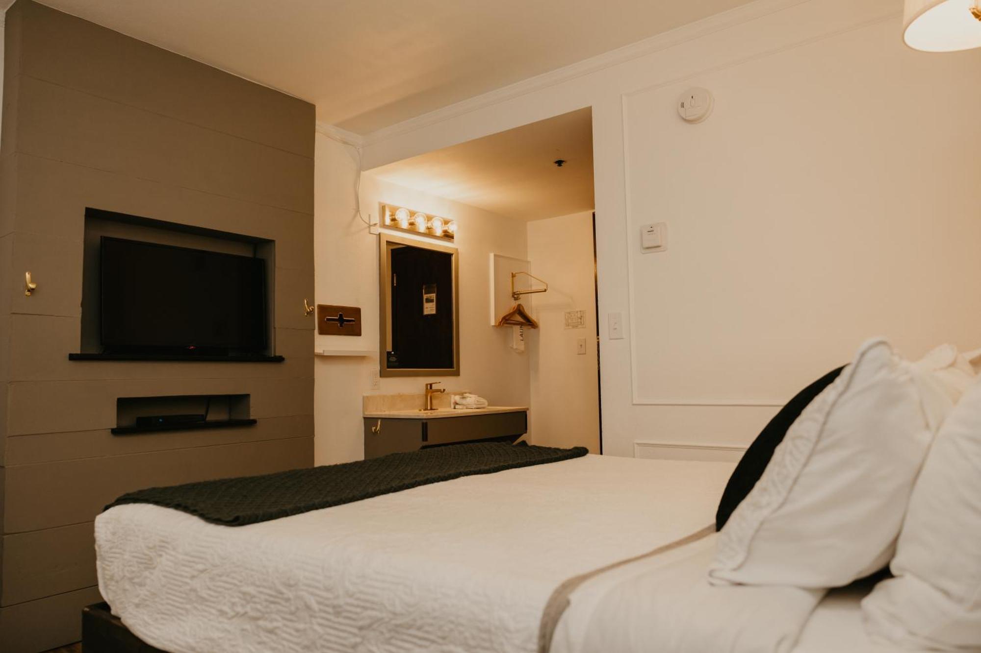 The Brooks Hotel Restaurant And Lounge والاس المظهر الخارجي الصورة